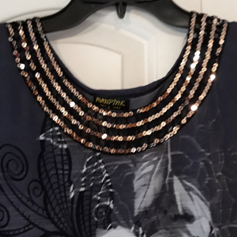 Top - Picture 2 of 5